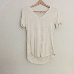 Women’s sparkly v-neck shirt.